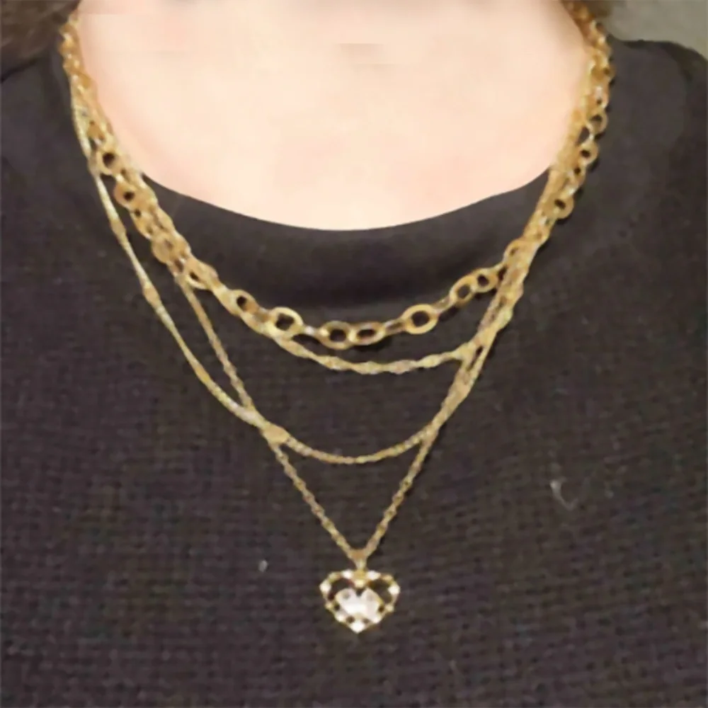Heart Charm Layered Necklace Copper Jewelry - Zirconia Stones - One hook for all - Picture 6 of 6